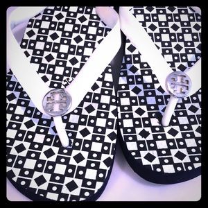 TORY BURCH wedge flip flop sandals, navy, white, 9
